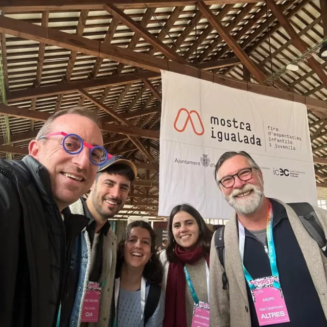 Un any més hem estat a @mostraigualada , ens hem retrobat a professionals d'arreu, ens han explicat, hem xerrat, hem gaudit i compartit projectes, teatre, dansa, circ, música, titelles, màgia... Creativitat, imaginació i molta feina. Una meravella!!!!
Gràcies a totes i tots els artistes i a l'equipassu de La Mostra. 💚
Ahhhh i hem comprat alguna coseta....😜

@santjaume_premiadedalt 
@passatgeinsolit 
@fundaciolaroda 
@federacioateneus
@igualadiateneu 
#XTAC
@cinccentimsteatre
@aadpc_interpretacio_direccio
@cultura_cat 
@culturadiba 
@ajigualada
@ajpremiadedalt 
@santakoigers 
@ajculturabcn